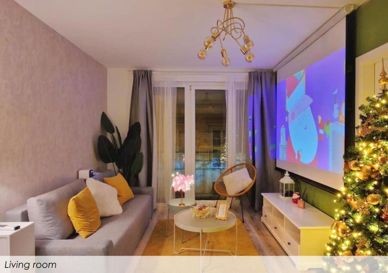 A104 - Liberty Bridge Projection Home With Free Parking بودابست المظهر الخارجي الصورة